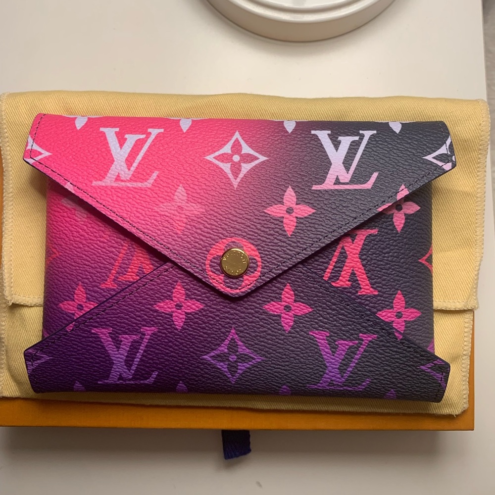 Louis Vuitton Medium Kirigami Pouch- Brand New
